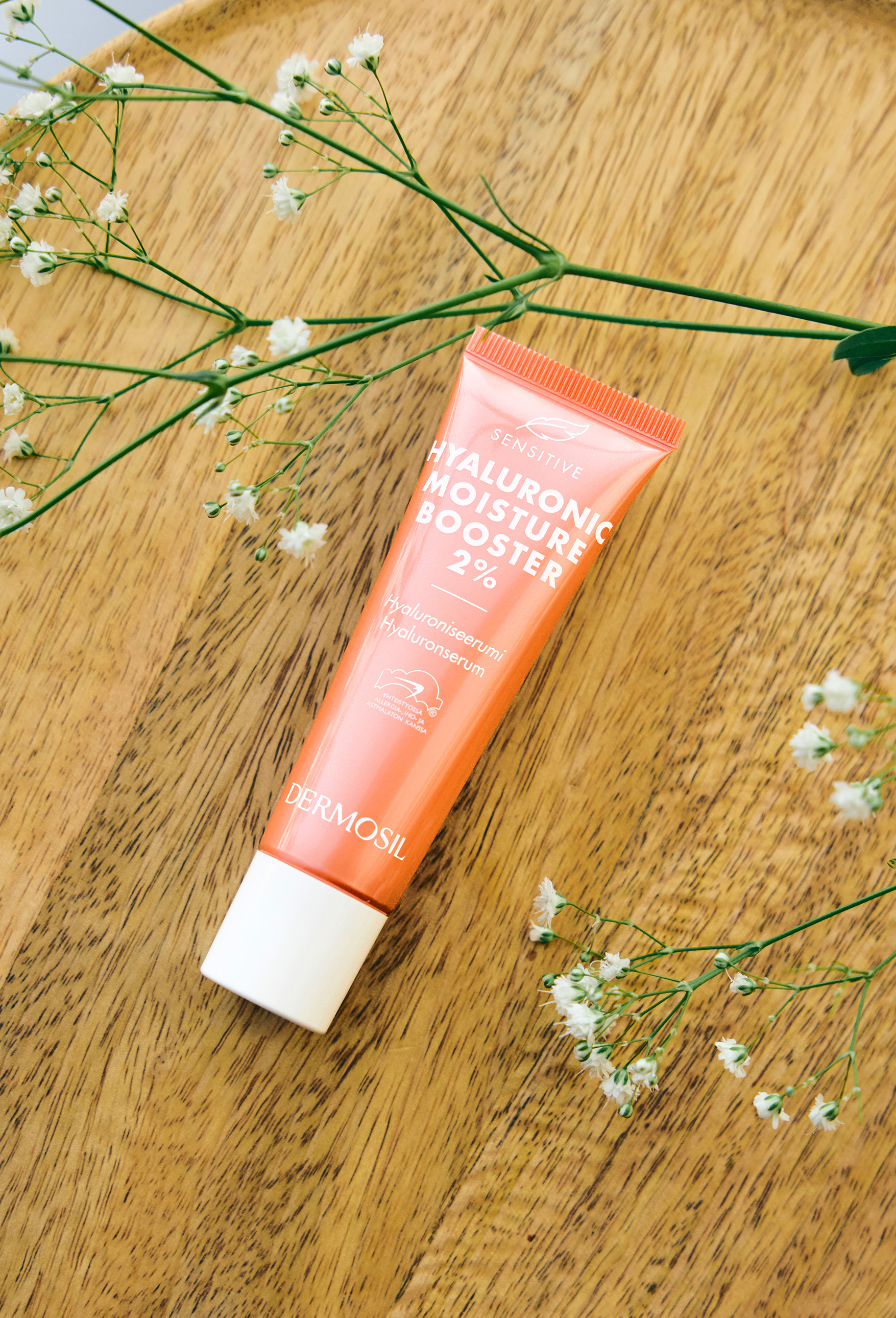 Hyaluronic acid serum gives a moisture boost to skin - Dermosil